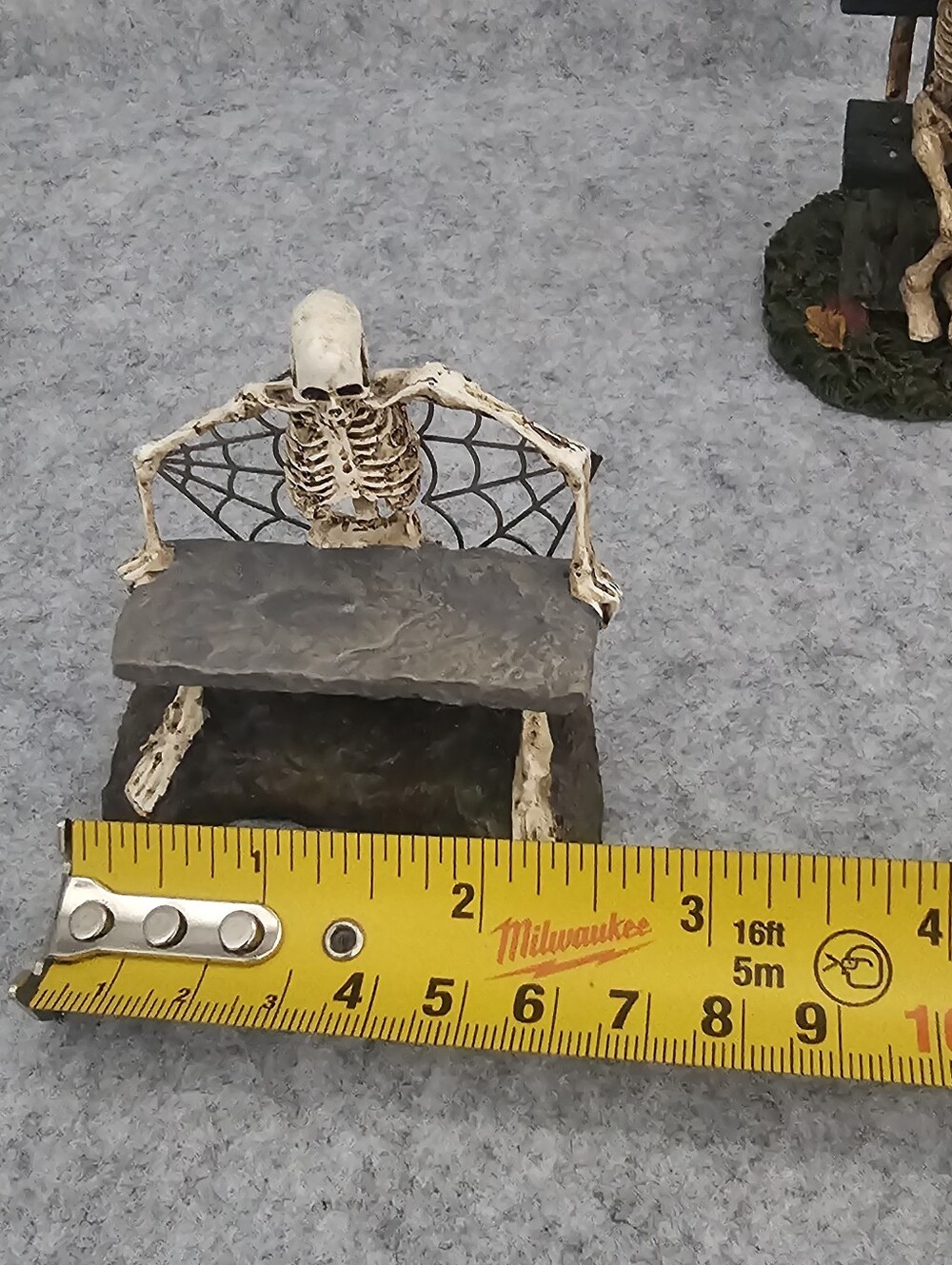 Dept 56 Village Halloween Lot: Kiss of Death, Is This Seat Taken, Rest in Pieces - Picture 16 of 16